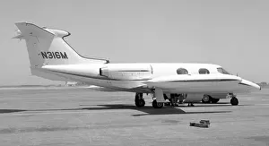 Omaha: Gates Learjet 24 N316M