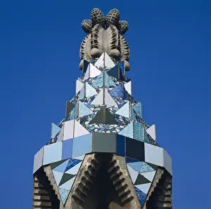 Vent: GAUDI, Antoni. Guell Pavilions