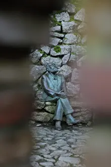 Herreros: Gaudi statue, El Capricho de Gaudi, Comillas