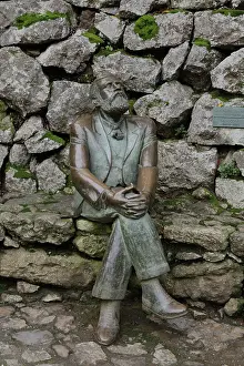 Herreros: Gaudi statue, El Capricho de Gaudi, Comillas