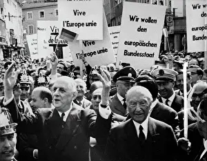 De Gaulle and Adenauer in Bonn
