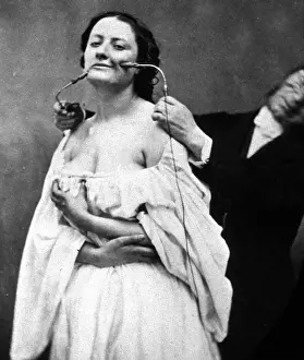 Amand: G.B.A. Duchenne Performs Electrotherapy, 1862