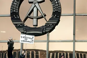 Boarders: GDR - Demonstration on 04 November 1989