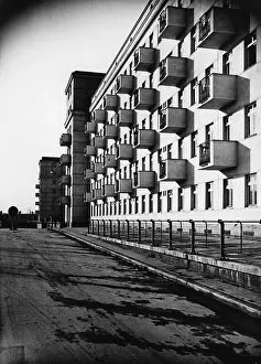 Balconies: Gemeindebau (municipal tenement complex) in Vienna, 1932