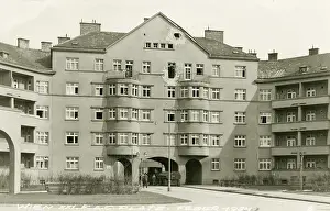Dilapidation: Gemeindebaus am FAC-Platz