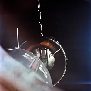 Capsules: Gemini 8 spacecraft approaching the Agena ?