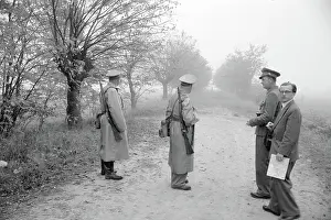 Controling: Gendarmes controling the Hungarian border