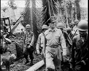 Macarthur: General Douglas MacArthur Walking With American