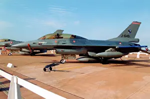 Rnethaf: General Dynamics F-16B Fighting Falcon J-649