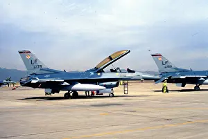 61st: General Dynamics F-16D Fighting Falcon 83-1179