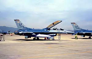61st: General Dynamics F-16D Fighting Falcon 83-1179