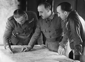 Falange: General Franco with two leaders of the battles