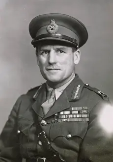 Portraitiln: General Harding