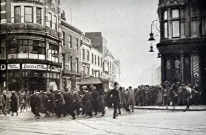 Stopped: During the general strike of 1926, London crowds