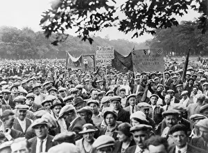 Liberte: General strike in Paris, 1936