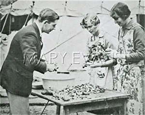Peelers: The General Strike - potato peelers at work