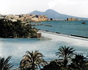 Napoli: General view of Naples, Italy