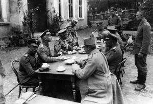 Refreshments: General von Emmich and staff on Western Front