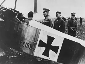 Conversing: General von Hoeppner, Wolff and Richthofen, WW1