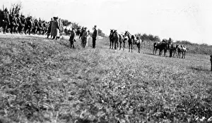 Morgen: General watches troops on the march, 1916