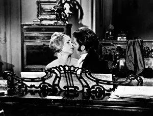Paige: Genevieve Paige - Dirk Bogarde