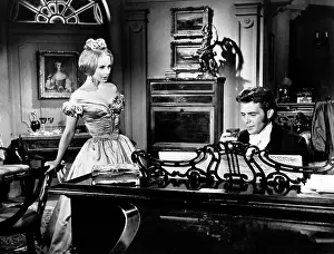 Paige: Genevieve Paige - Dirk Bogarde
