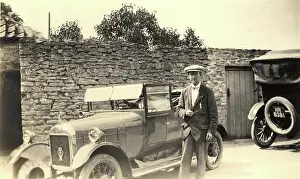 Windscreen: Gentleman and small motor car