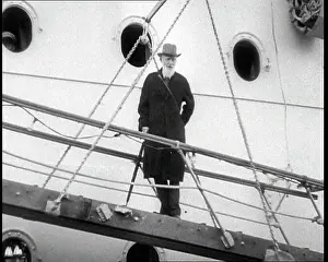 Gangplank: George Bernard Shaw Talking from a Gangplank