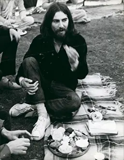 Krishna: George Harrison with Krishna Consciousness group