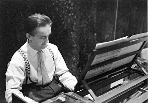 Harpsichord: George Malcolm playing the harpsichord