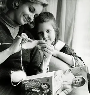 Newnes: George Newnes shoot for Woman's Own - Knitting