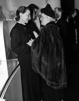 O Keeffe: Georgia O'Keeffe, and art collector Maud ?