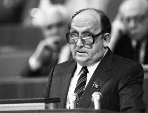 Arbatov: Georgy Arbatov, 1988