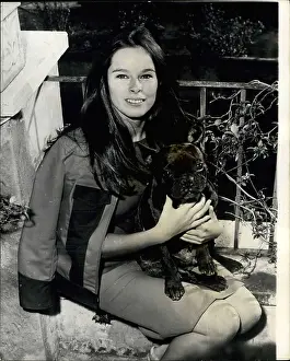 Citta: Geraldine Chaplin and dog Boris, press conference, Rome