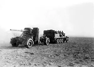 Operates: German 88mm Flak in the desert, 1942