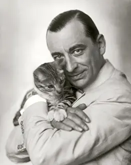 Goetz: German actor Curt Goetz with his cat