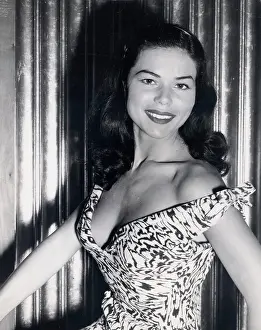 Raki: German Actress Laya Raki