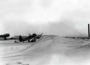 Junker: German Air Force airfield - the Eastern Front, 1942
