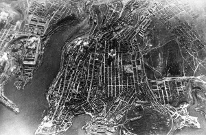 Klose: German air raid on Sevastopol, 1941