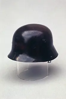 Item: German army helmet, WW1