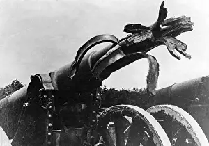 Burst: German artillery gun, 1918