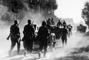 Infanteriegeschuetz: German artillery marching on the Eastern Front, 1941