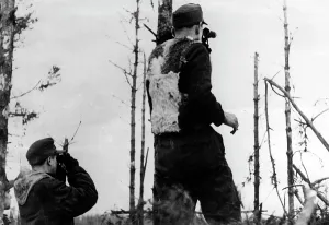 Observers: German artillery observer in the Courland bridgehead, 1945