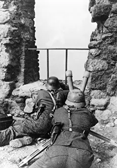 Rangefinder: German artillery observer on the Western front, 1945