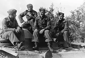 Stug: German assault gun crew on their tank, 1941