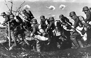 Arras: German attack troops attacking, 1918
