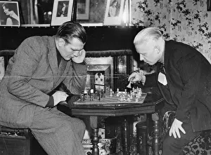 Neusel: The German Boxer Walter Neusel (left)