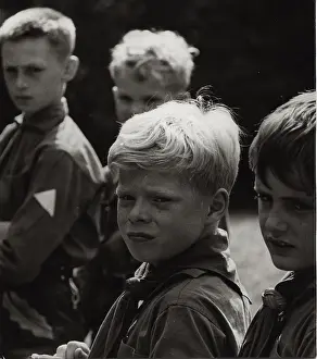Glum: Four German boy scouts on an outdoor activity