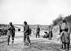Construct: German captives at road works