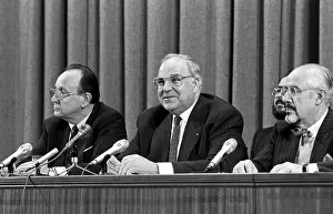 Kohl: German Chancellor Helmut Kohl at press conference, 1990